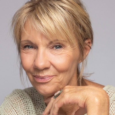 Lynda Leavers
